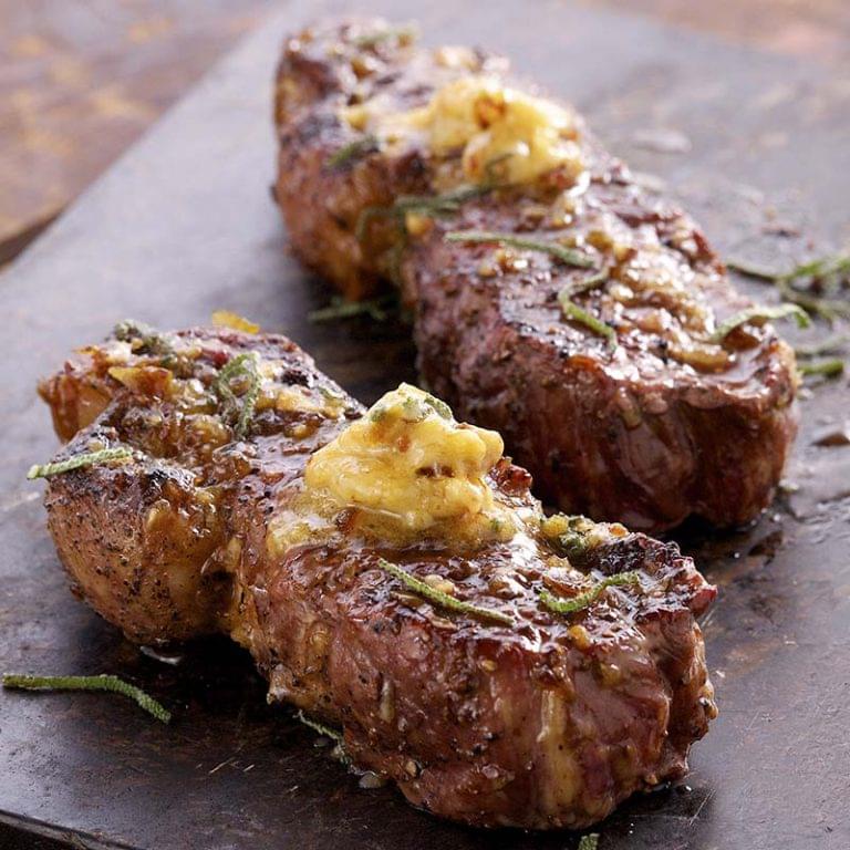 Steaks Honey Date Recipe | Kingsford | Kingsford®