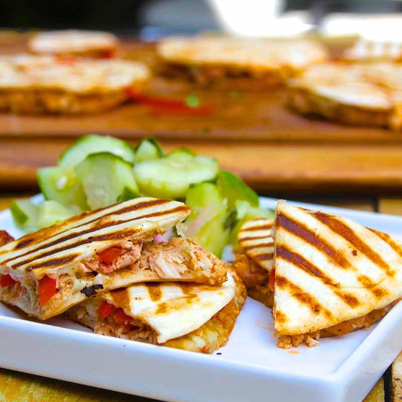 Foto de Mini Quesadillas de Pollo y Buffalo