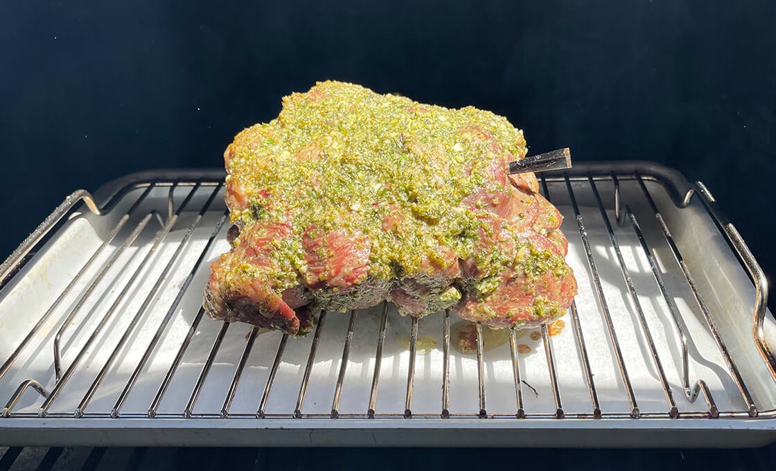 How to pellet grill leg of lamb Kingsford®
