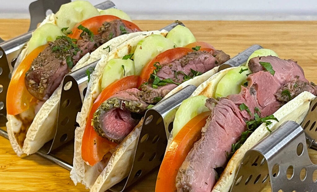 How to pellet grill leg of lamb Kingsford®