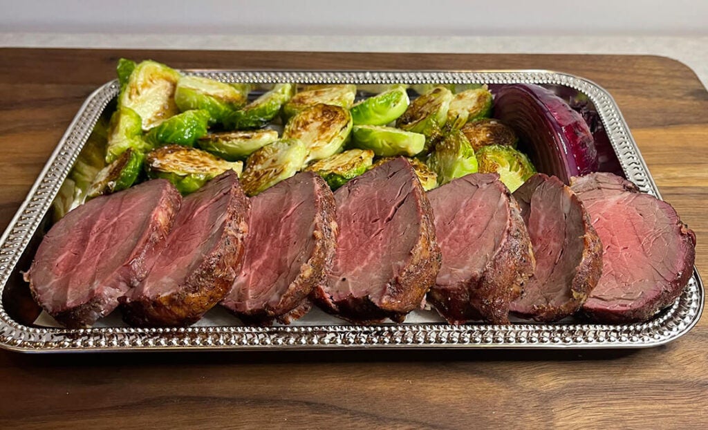 How to pellet grill beef tenderloin Kingsford®