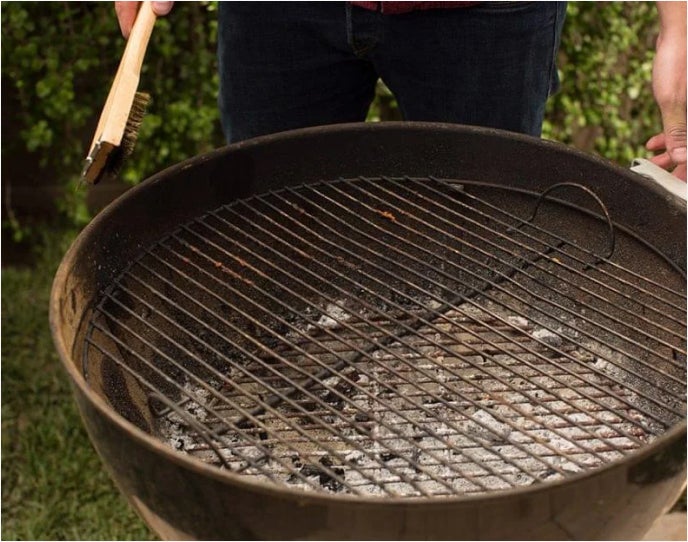 How to Prepare the Grill Before Cooking