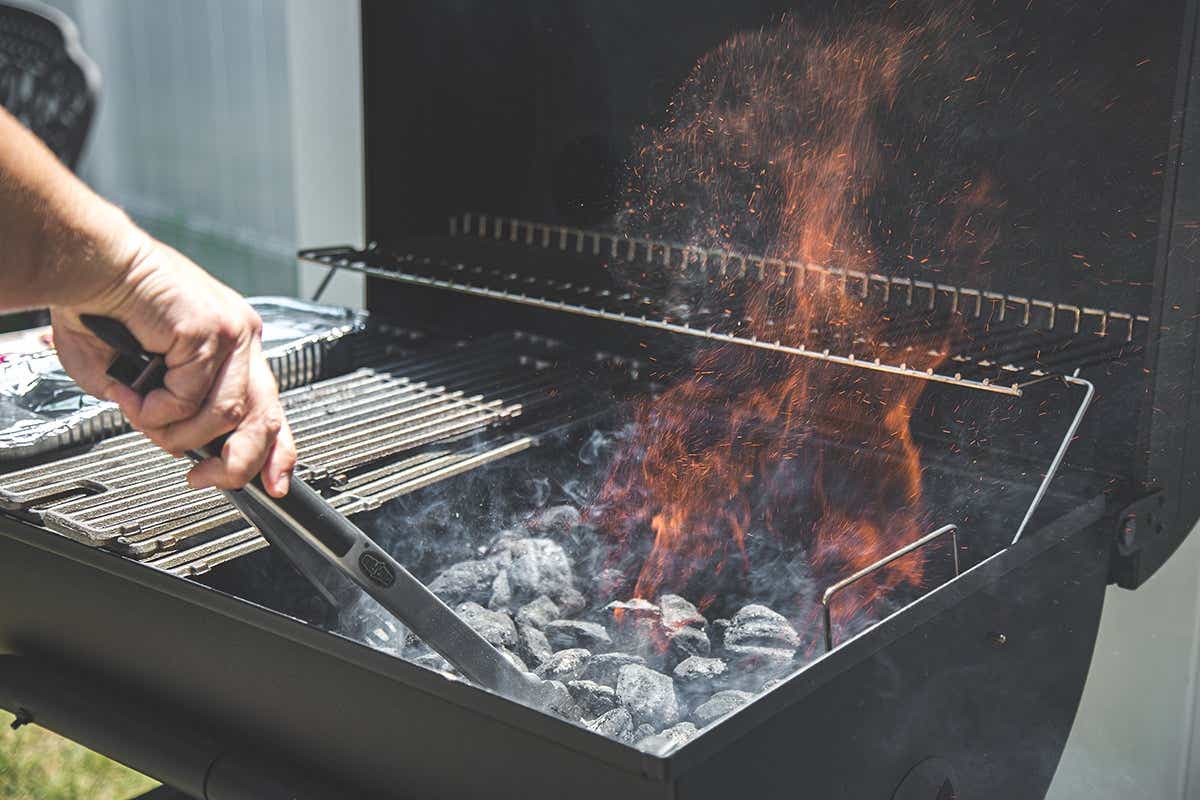 Charcoal Grill vs. Pellet Grill