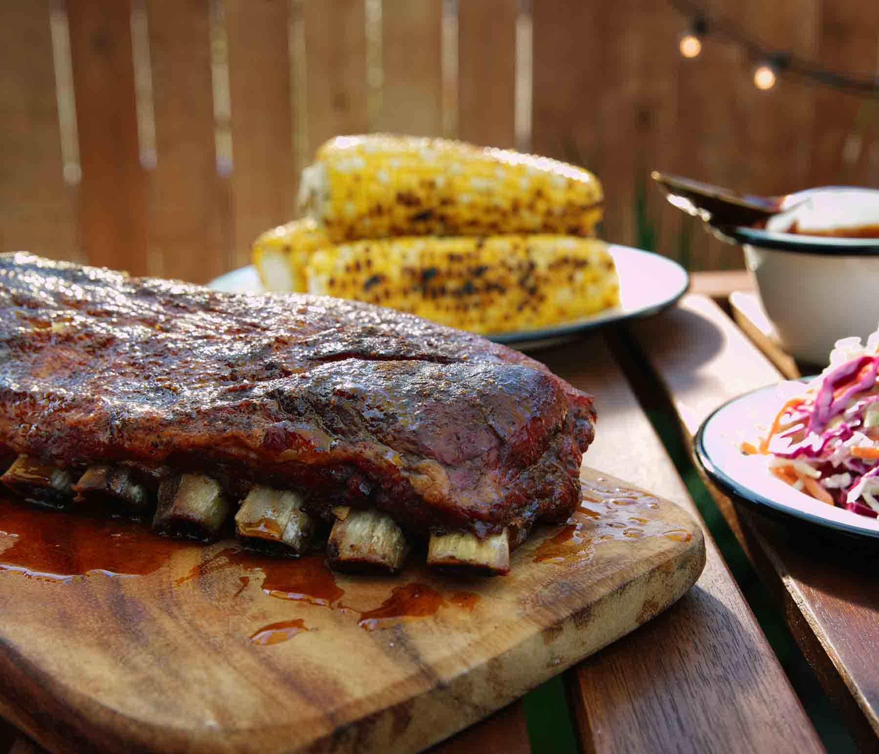 https://www.kingsford.com/wp-content/uploads/2023/05/Southern-Style-BBQ-Pork-Ribs-25_cc1_desk2x.jpg?quality=50